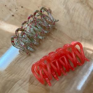 2 hair claw clip brand new stylish